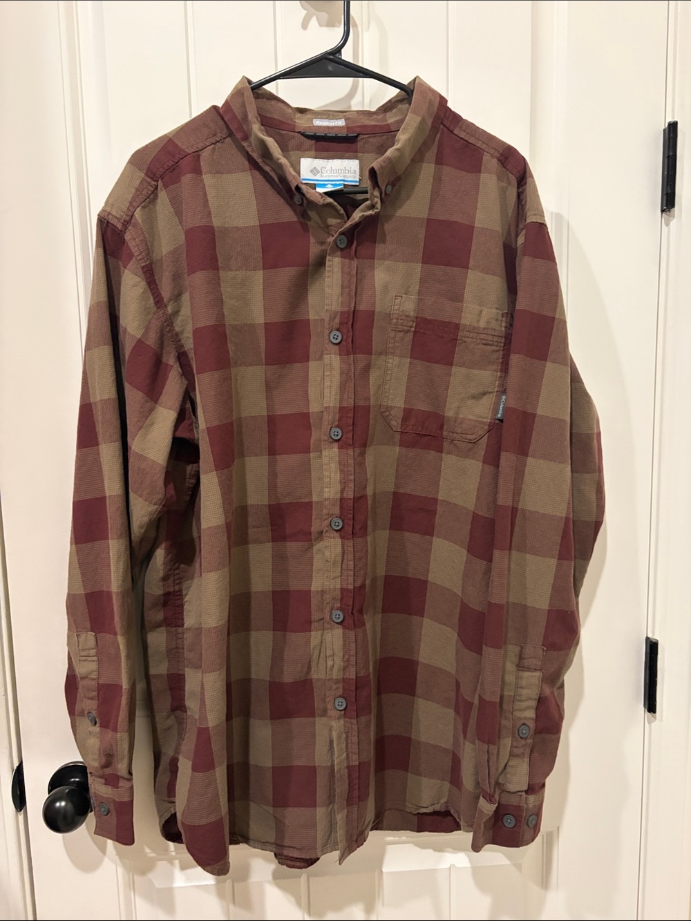 Columbia Men’s Maroon and Tan Plaid Button-Down Shirt